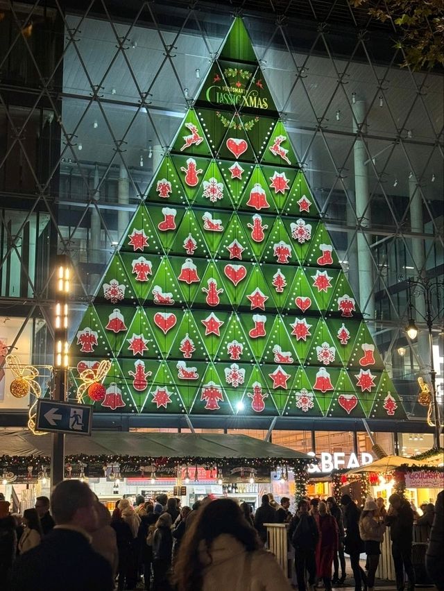 Sparkling Joy Tree🌟