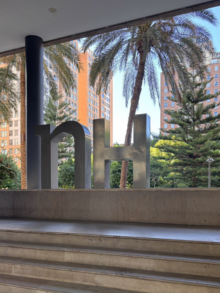🏨 How Is Living There: The Neighbourhood's Hidden Gem – HN Valencia Las Ciencias 🛏️
