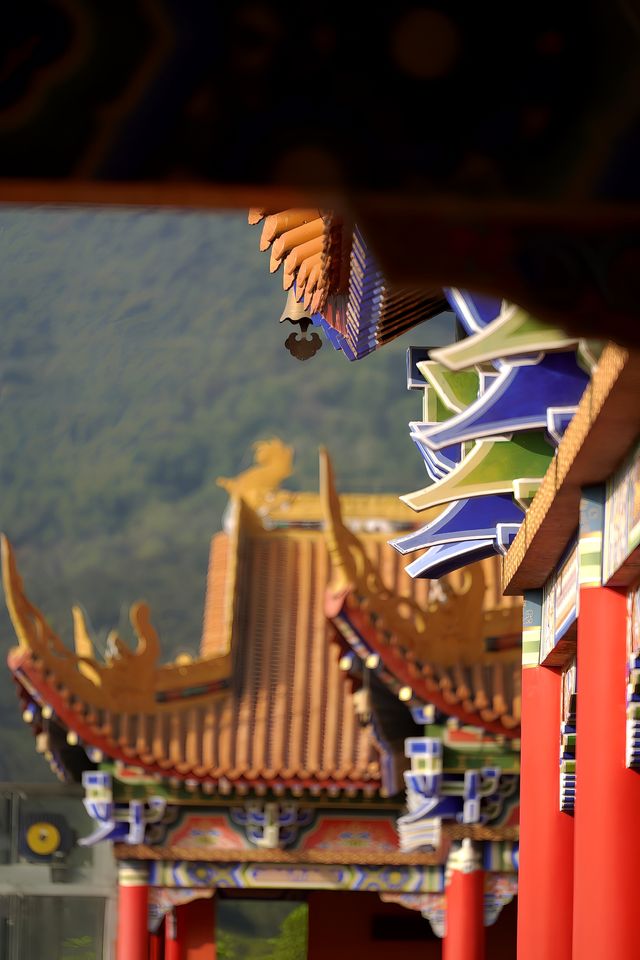 驚艷！藏在山林裡的小故宮