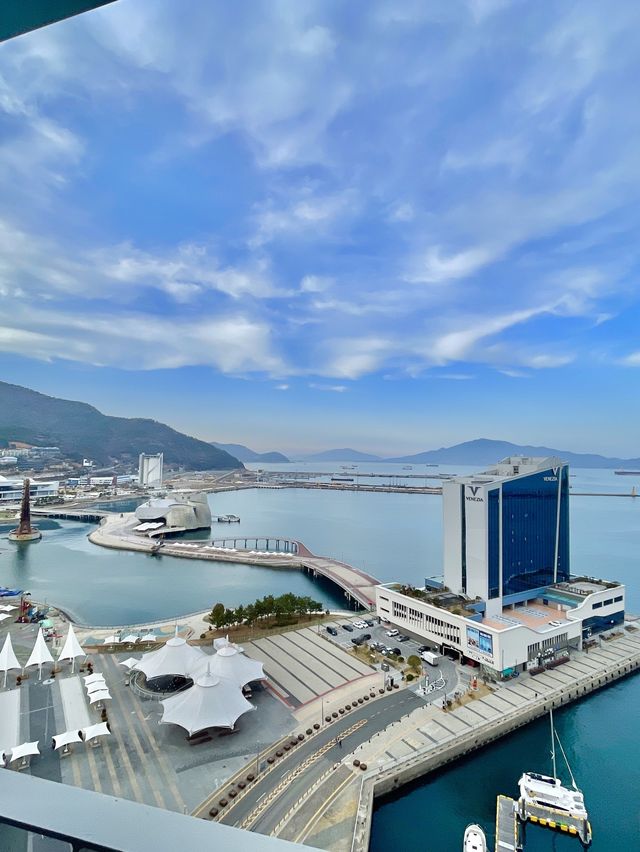 麗水海景和無邊泳池的優塔碼頭酒店度假