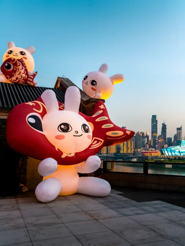 Come to Chongqing for the National Day! It's 1000 times more fun than Hongyadong!