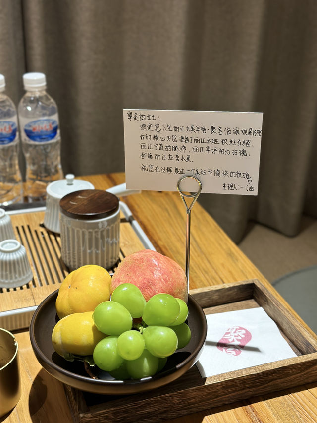 麗江！退房啦！小院真的很好住  超喜歡在麗江住的這家神仙民宿 真的好美！我實在是太喜歡了，住了一