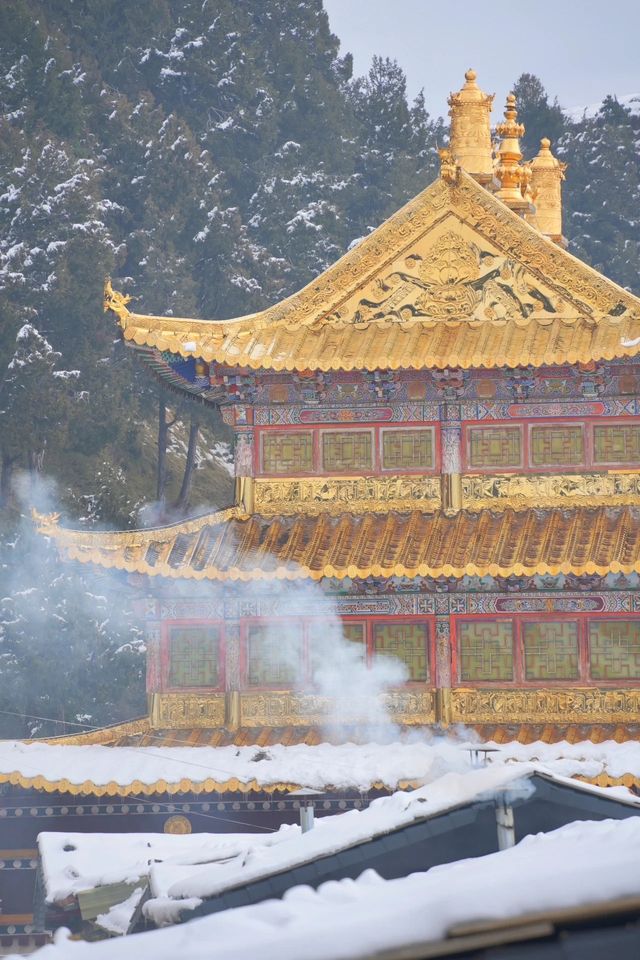 郎木寺 | 天光雲影青睞著的白龍江之源