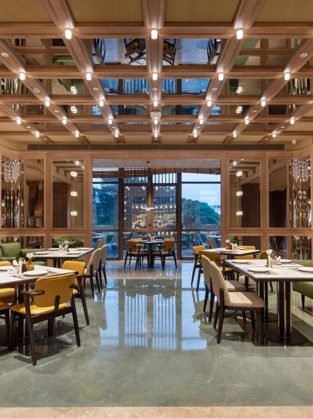 🌟 Shenzhen Sleepover: Futian Port's Finest Hotels 🌟