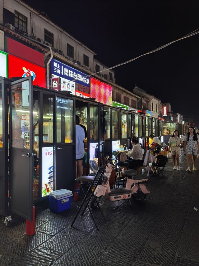洛陽十字街夜市，人間煙火治癒各種焦慮不開心
