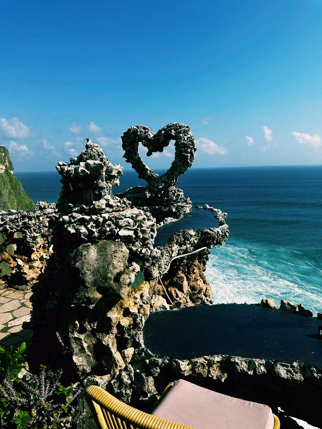 夢幻關島｜情人崖上的海誓山盟。