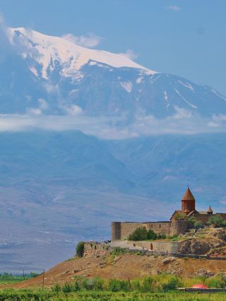 11-Day Caucasus Tour: Explore the Mysterious Land