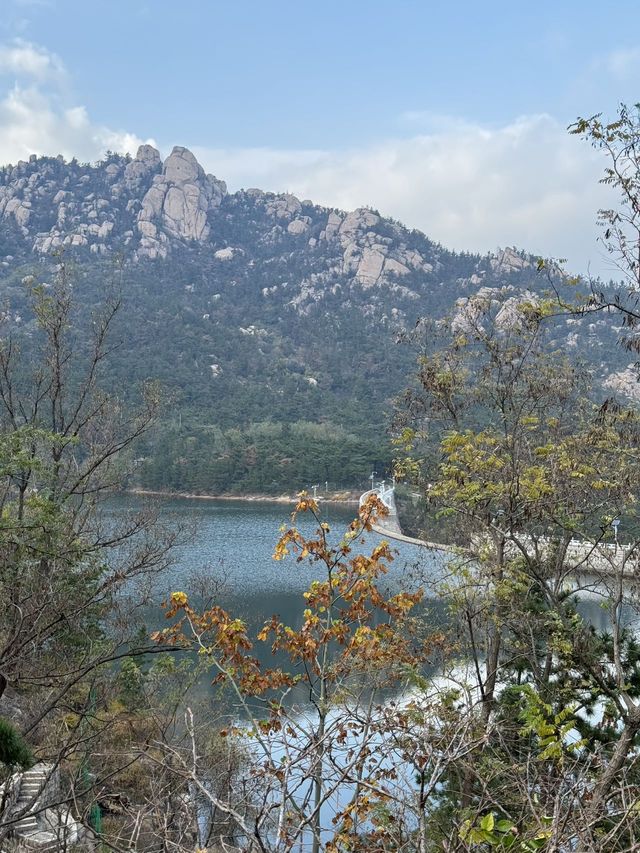 青島二龍山，屬於嶗山的支脈，環境真的很好