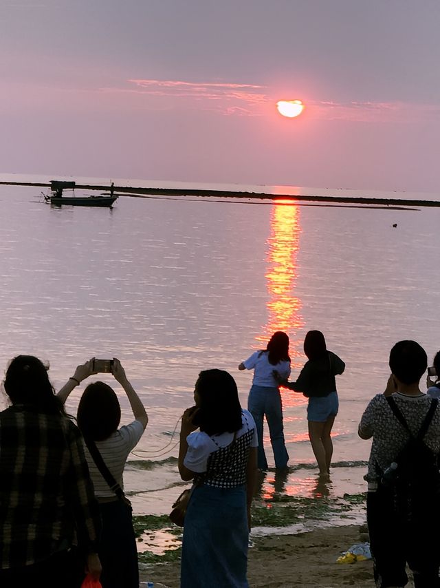 反季過冬計劃在中國大陸最南端的海邊看落日藍調