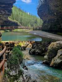 華蓥山天意谷:一日奇幻之旅