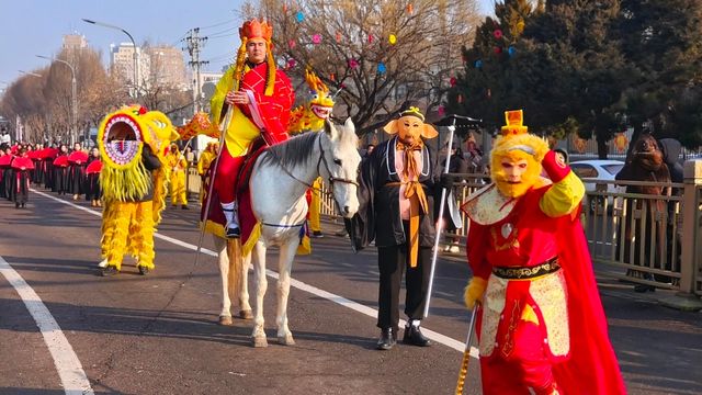 新疆伊犁伊寧市元宵社火活動