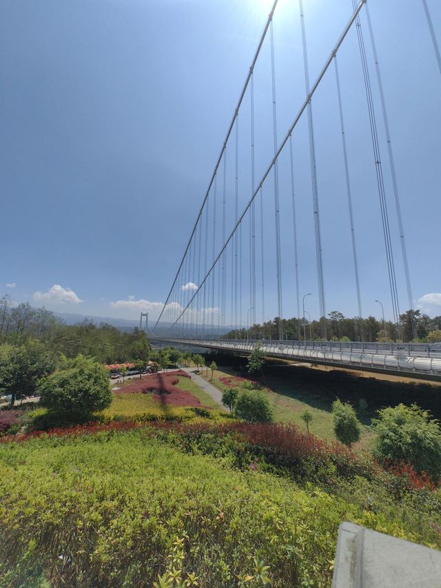 雲南保山-芒市-瑞麗：溫泉之旅 放鬆身心的好去處
