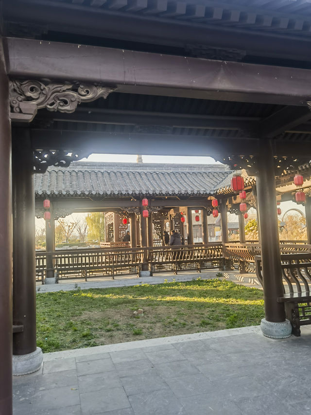 千里姻緣一線牽，來商丘月老祠許願吧
