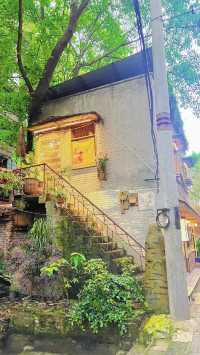 在重慶，也有被遺忘的千與千尋，「龍貓」太可愛了……