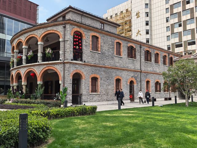 上海閒逛～百年建築老洋房之巴金圖書館