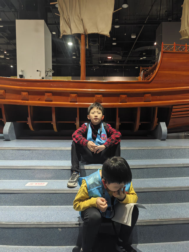 相聚中國科技館，探索科技發展！！！
小小科學家探險日，玩轉科技，快樂成長！🔍