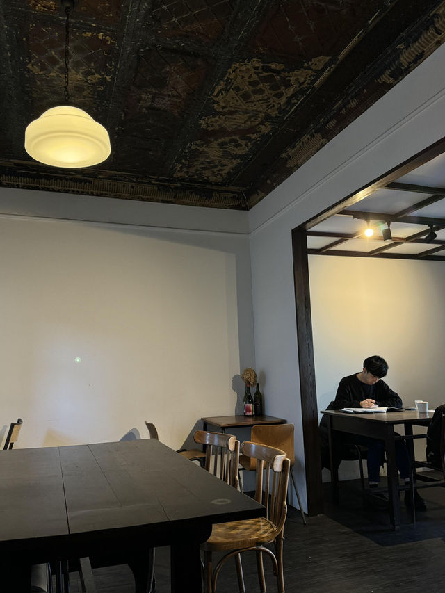 🇯🇵大阪必打卡！京橋河畔獨棟咖啡店Embankment Coffee✨