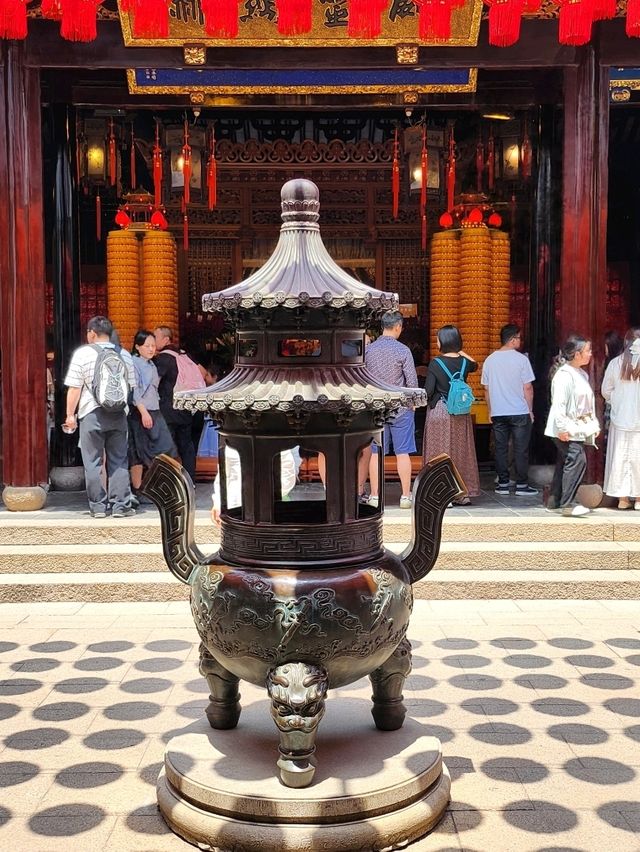 🏯【上海・城隍廟｜道韻悠長的市井聖地】 