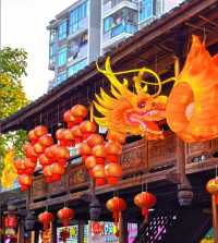 在古韻與現代交融嘅街巷中定格時光