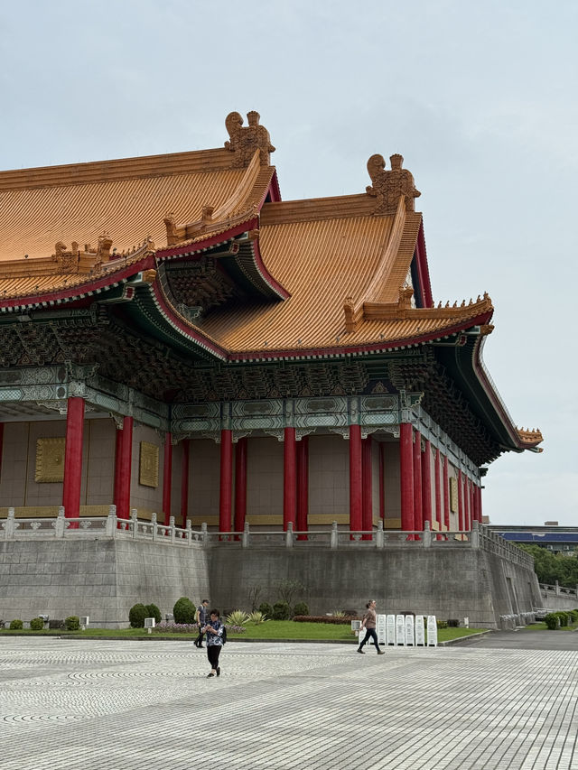 Feel Tiny At The Staggering And Awe Inspiring Liberty Square In Taipei   