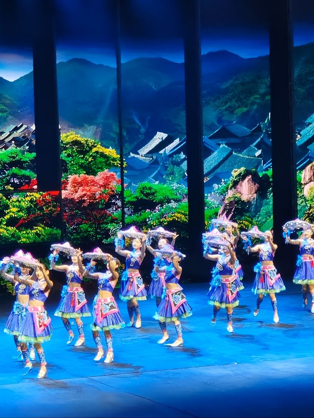 山水入墨，四日行吟，去桂林嘅山水遊行