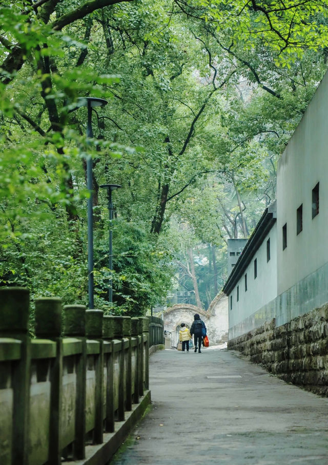 昆明西山