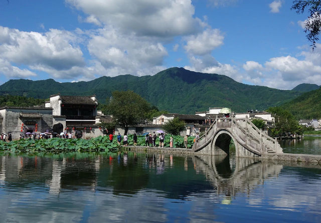 西遞宏村 一個古老嘅地方 蘊含住濃厚嘅人文氣息