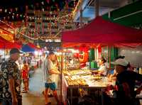 Pattaya's Seafood Feast: A Carnival of Crustaceans Under Neon Skies