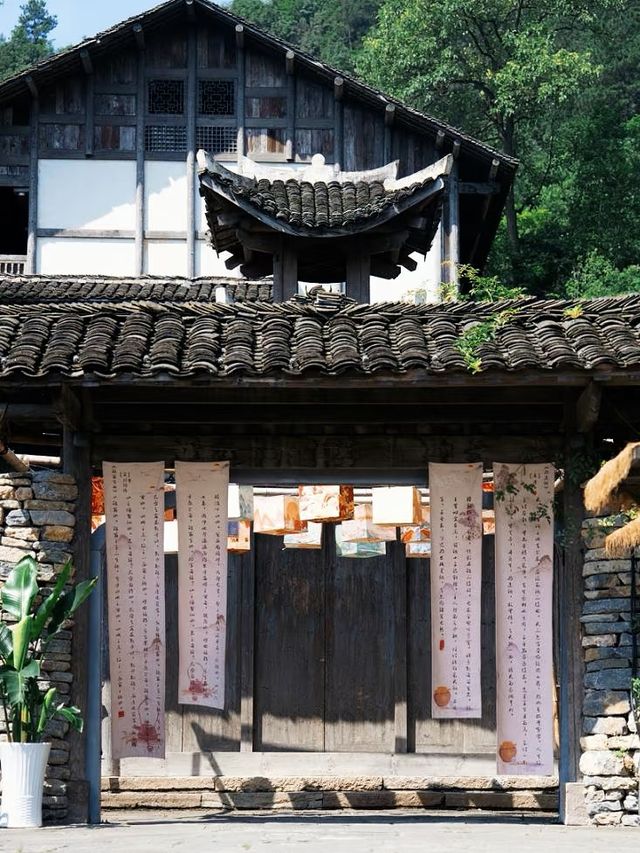 速mark夏天旅遊寶藏地：烏江寨超全遊玩攻略