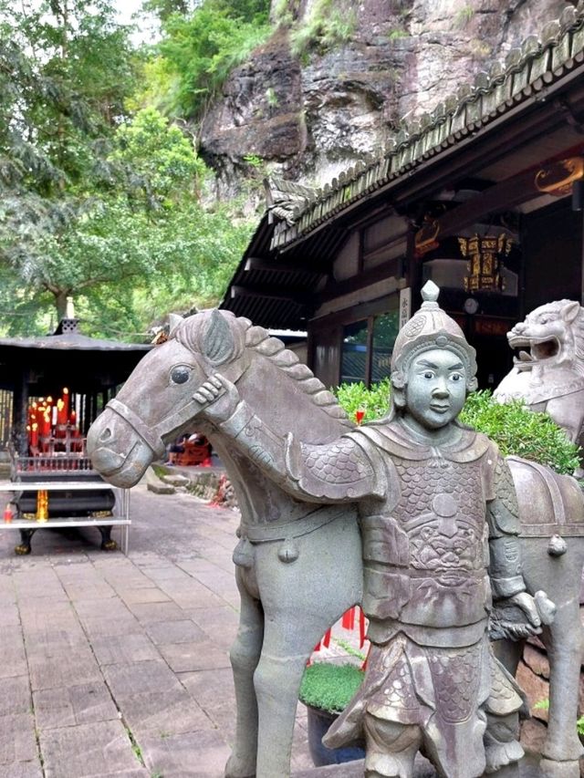 【陶公洞遊記：一個莊嚴的山洞】