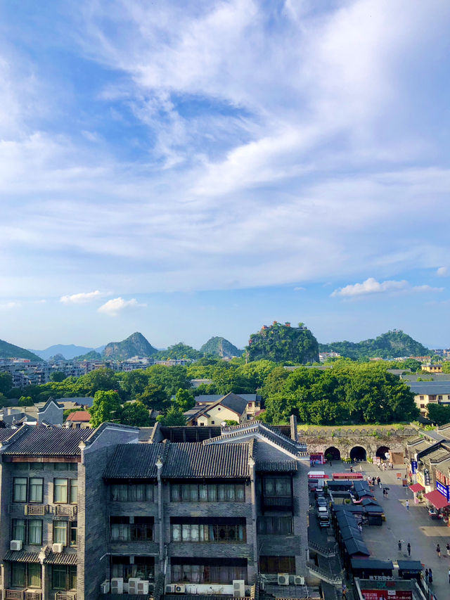 A Glorious (Day) for a Guilin Getaway 🏞️ A Glorious (Day) for a Guilin Getaway 🏞️