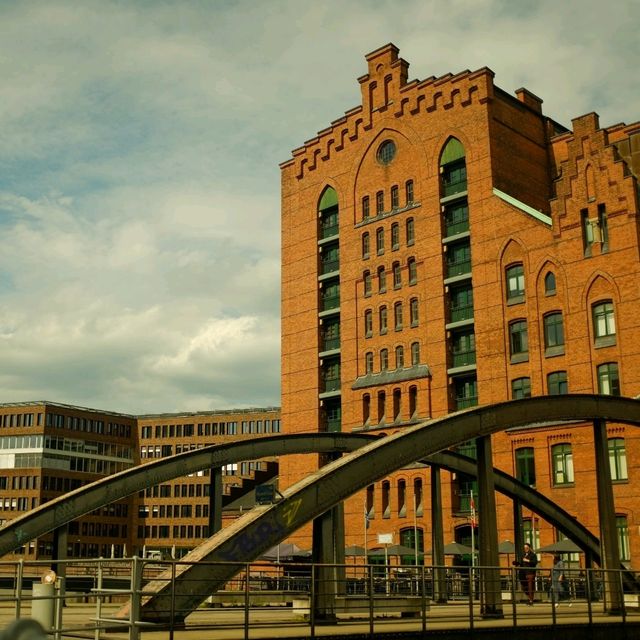 ✨Hamburg: Germany’s Maritime Gem of Canals & Culture 🚢🌆
