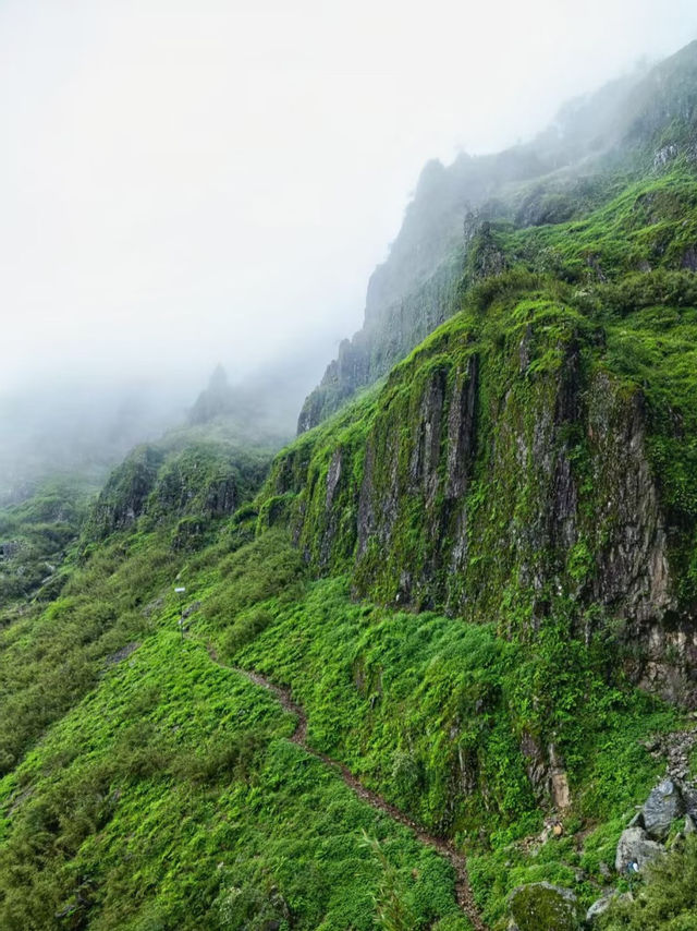 滇東秘境!曲靖深秋隱藏玩法上線,山水文化一鍵全含! 滇東秘境!曲靖深秋隱藏玩法上線,山水文化一鍵全含!