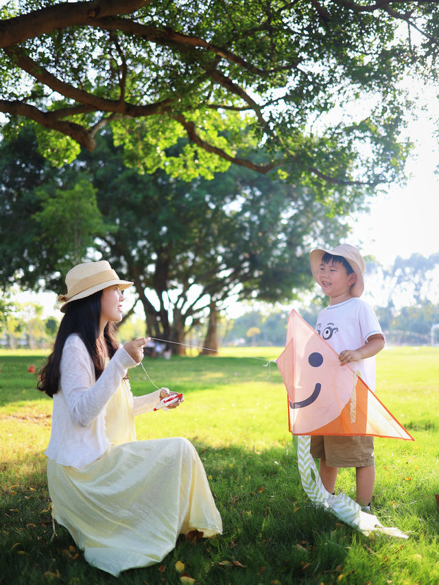 翔安新店中心公園的大草坪超級nice 翔安新店中心公園的大草坪超級nice