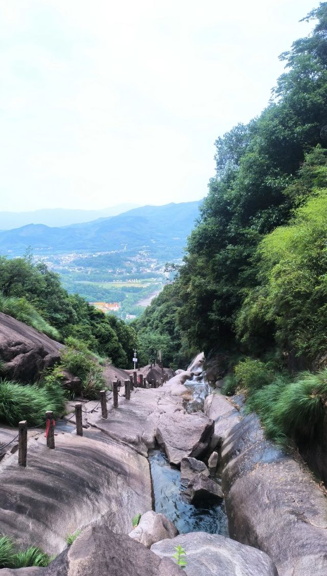 青陽九子巖:景色醉人的山水秘境 青陽九子巖:景色醉人的山水秘境