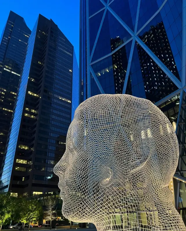 야카시티의 매혹적인 순간 | 캘거리 다운타운 야경 스냅 가이드