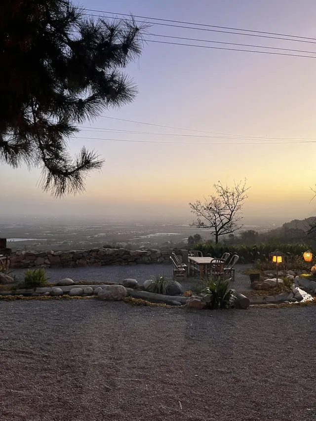 在秦嶺山脈下看星星灑下來~ 在秦嶺山脈下看星星灑下來~