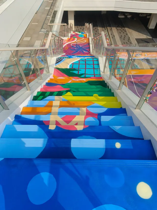 珠海新地標!旺角薈塗鴉彩繪樓梯 珠海新地標!旺角薈塗鴉彩繪樓梯