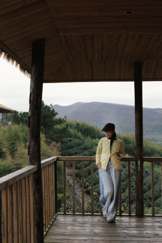 1.5 ชั่วโมงจากกุ้ยหยาง | พักในบ้านไม้ซุงสไตล์นอร์ดิกบนภูเขาชาเมืองตู้หยุน