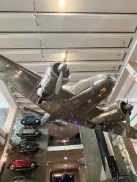A Must-See Science Museum with Great Exhibits but Crowded Spaces