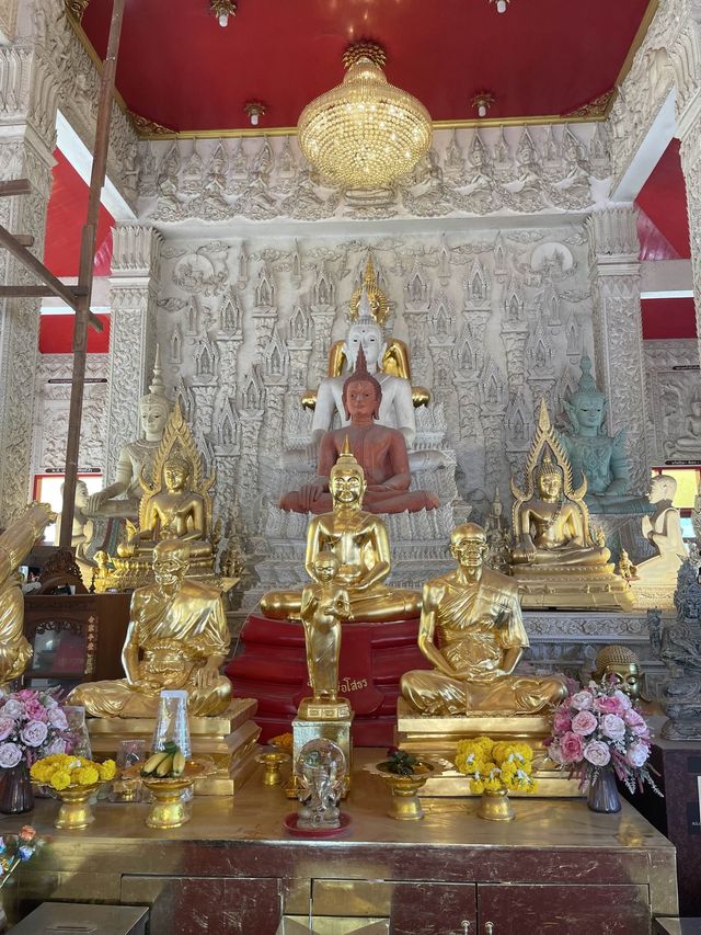 ไหว้ท้าวเวสสุวรรณที่วัดจุฬามณี