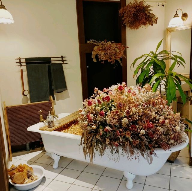 雨の日も楽しい！神戸布引ハーブ園　温室展示「ハーブのある暮らし」