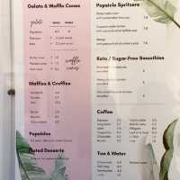 FRESH CROFFLES here in Haji Lane!