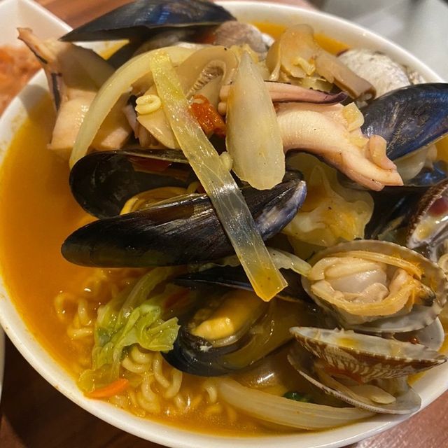항정살 수육을 맛 볼 수 있는 용문동 감성술집 [불오름]