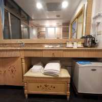 台中溫泉酒店推薦～谷關「麗池山水溫泉會館」…充滿希臘風格建築～每間房都有獨立溫泉池…