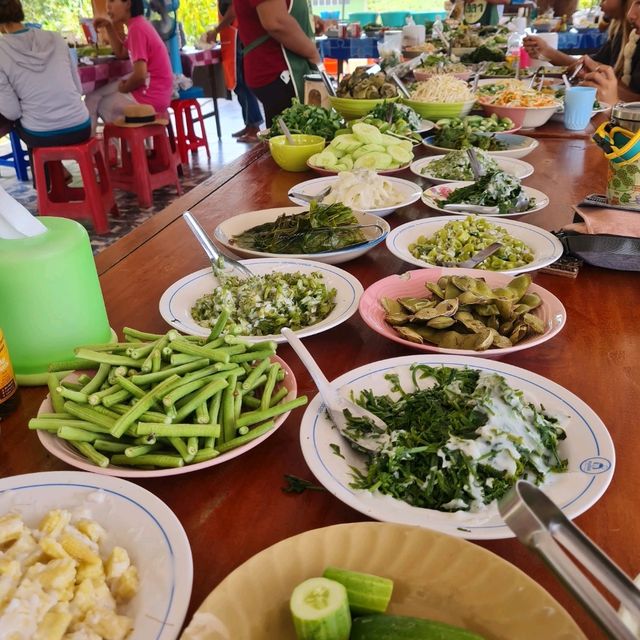 ขนมจีน หาดยาย อ.หลังสวน จ.ชุมพร