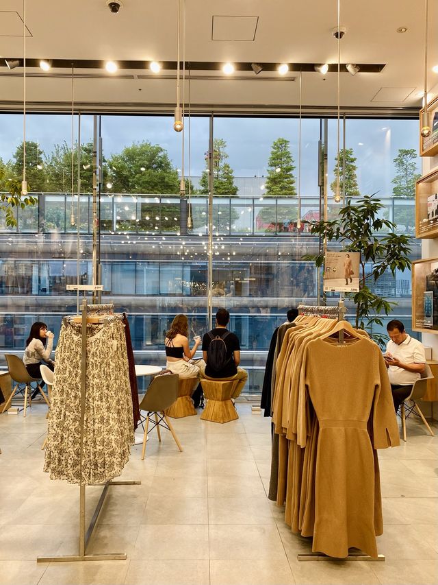 Uniqlo Coffee