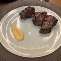 曼谷半島酒店自助餐廳：美食與美景的絕佳選擇！
