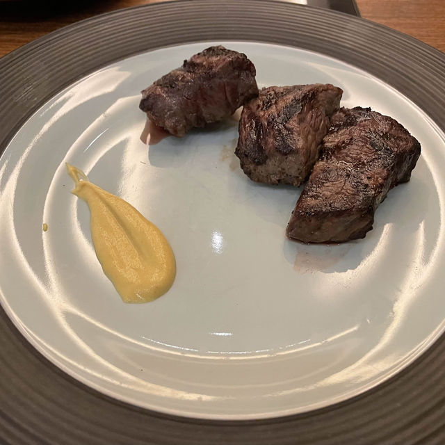 曼谷半島酒店自助餐廳：美食與美景的絕佳選擇！