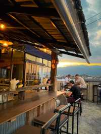 ย้อนเวลาไปrooftop bar ที่เชียงใหม่